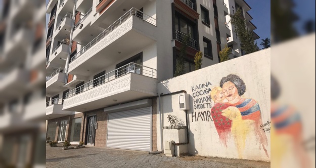 Armutlu Belediyesi Kadına, Çocuğa ve Hayvan Şiddetine hayır temasını sokak duvarlarına işledi