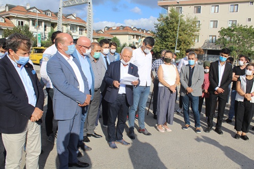 Çekmeköy'de CHP, Saadet ve İYİ Partiden satılan arsaya dur ihtarı