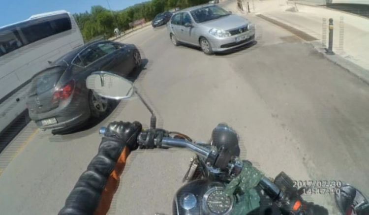 Çekmeköy'de Nişanlı Çiftin Motosiklet Kazası Kask Kamerasında
