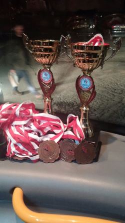 Üsküdar Belediyesi Halk Oyunları Ekibi İki Kupa Kazandı