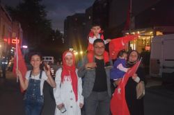 Çekmeköy'de Ordulular 'Darbeye karşı, Milli İradeye Sahip çıktı'