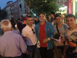 Çekmeköy Şampiyon Büşra Işıldar'ı çiçeklerle karşıladı