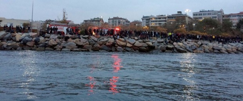 Kadıköy'de denize düşen kişi boğuldu