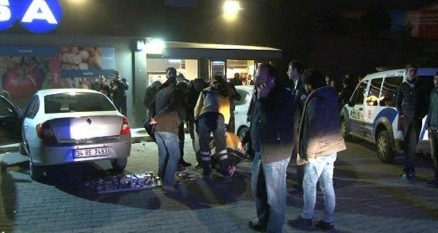 Ümraniye'de soyguncular ile polis çatıştı: 1 polis yaralı