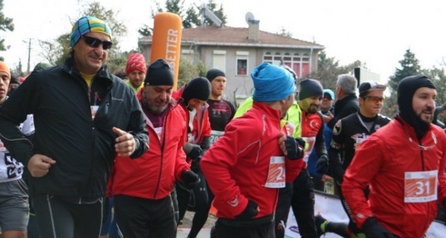 Çekmeköy'de Kurabiye Adam Kros Duatlon Yarışları Renkli Anlar Oluşturdu