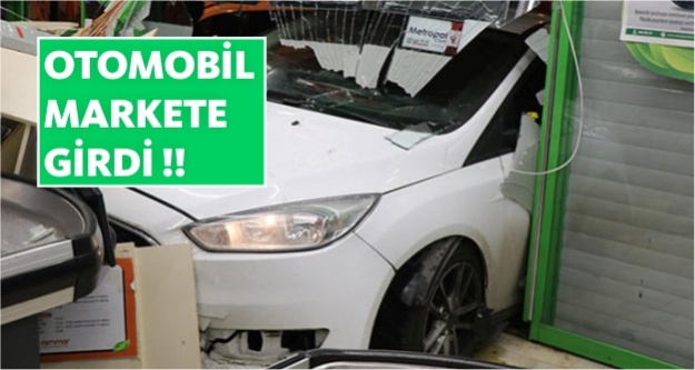 Üsküdar'da sabaha karşı şoke eden kaza.. Otomobil markete girdi!