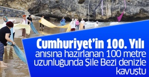 Cumhuriyet’in 100. Yılı anısına hazırlanan 100 metre uzunluğunda Şile Bezi denizle kavuştu