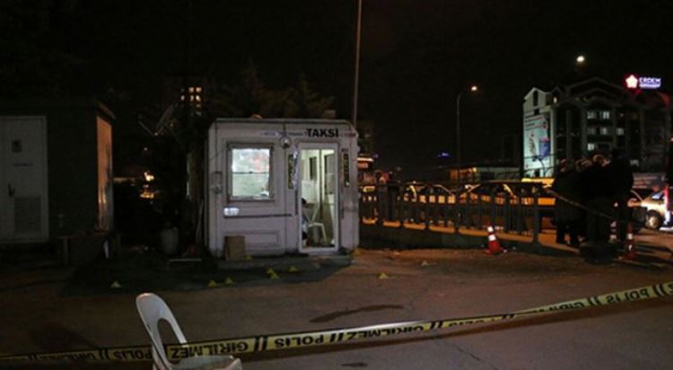 Ümraniye'de Taksicilerin Kavgası Kanlı Bitti: 1 Ölü, 2 Yaralı
